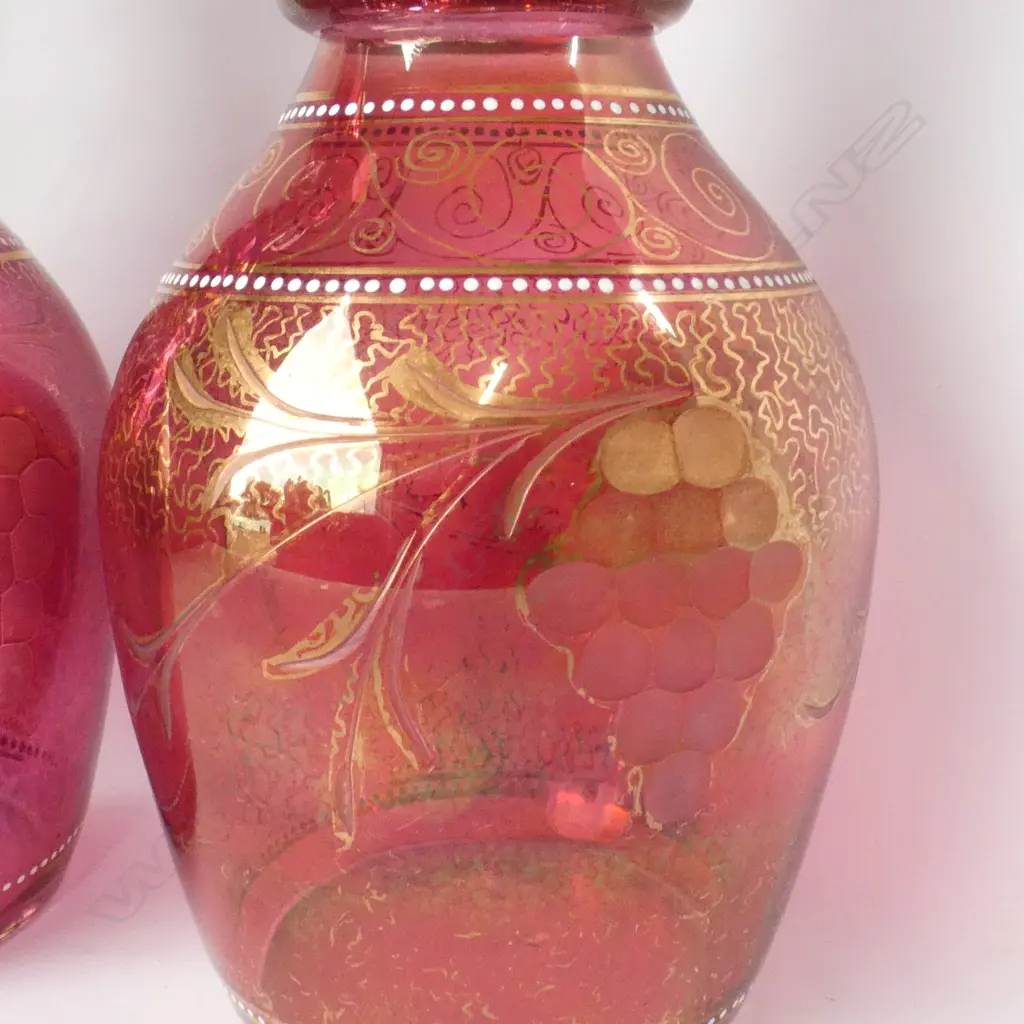 PR LG VENETIAN STYLE CRANBERRY GLASS GENIE BOTTLES H. 510MM Image 1++