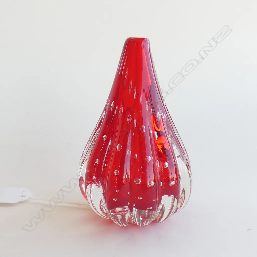 (I) 1960s ART GLASS VASE WITH CONTROLLED BUBBLES H.110mm Image 1++