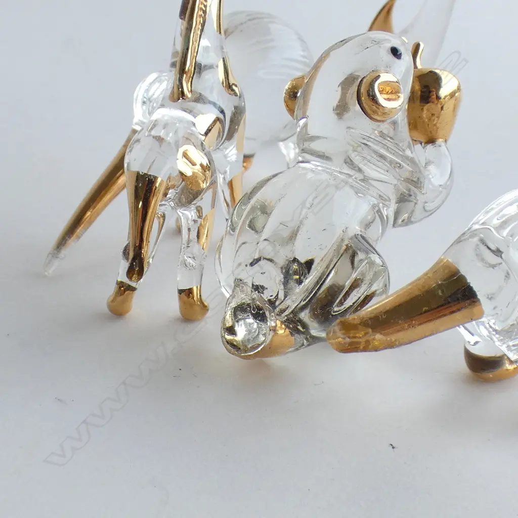 8 MINIATURE GLASS ANIMALS WITH GOLD PAINTED ACCENTS + MINIATURE GLASS PRAM Squirrel, Giraffe and Tasmanian devil faulted Image 1++