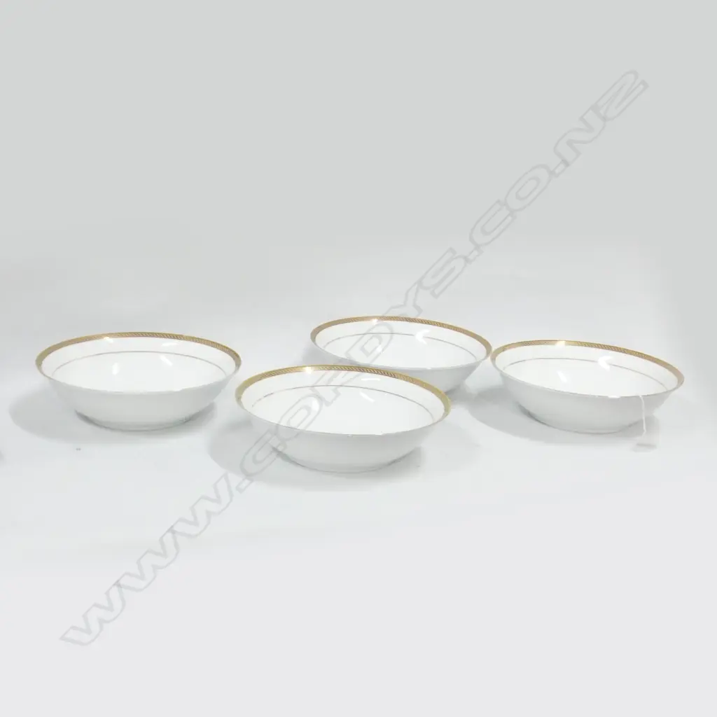4 WHITE, GOLD RIMMED LARGE BOWLS - WARWICK GOLD DIA 230MM Image 1++