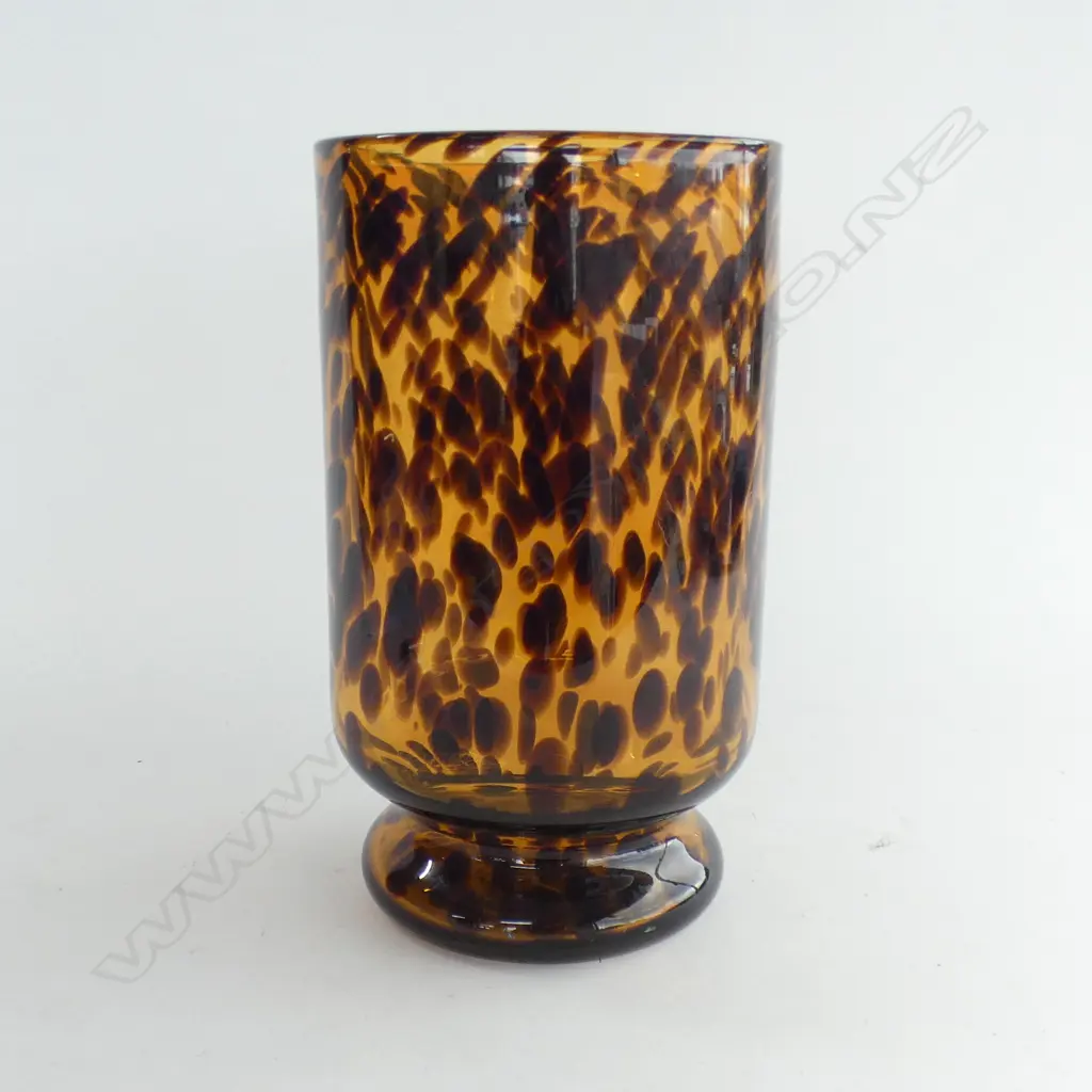 DECORATIVE GLASS VASE HEIGHT 310MM  Image 1++