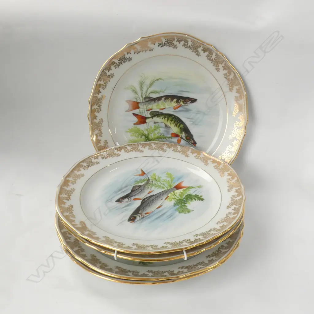 5 ASST LIMOGES FISH PATTERN PLATES DIA  235MM Image 1++