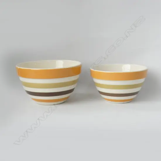 PR GRADUATED CROWN LYNN STRIPED BEEHIVE BOWLS - LARGEST DIA 185MM - SOME DISCOLOURATION TO INNER BASES