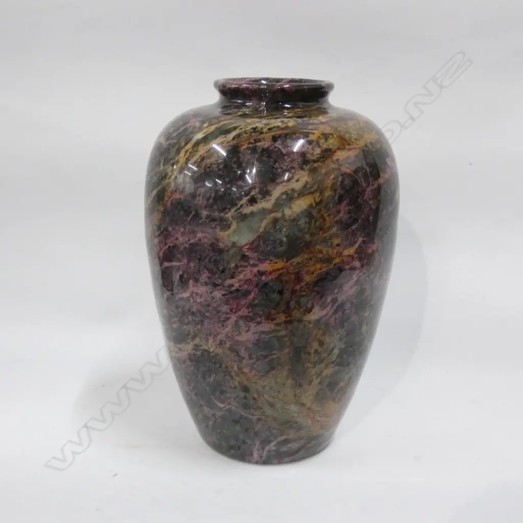 BLACK MARBLE VASE H.270mm Image 1++