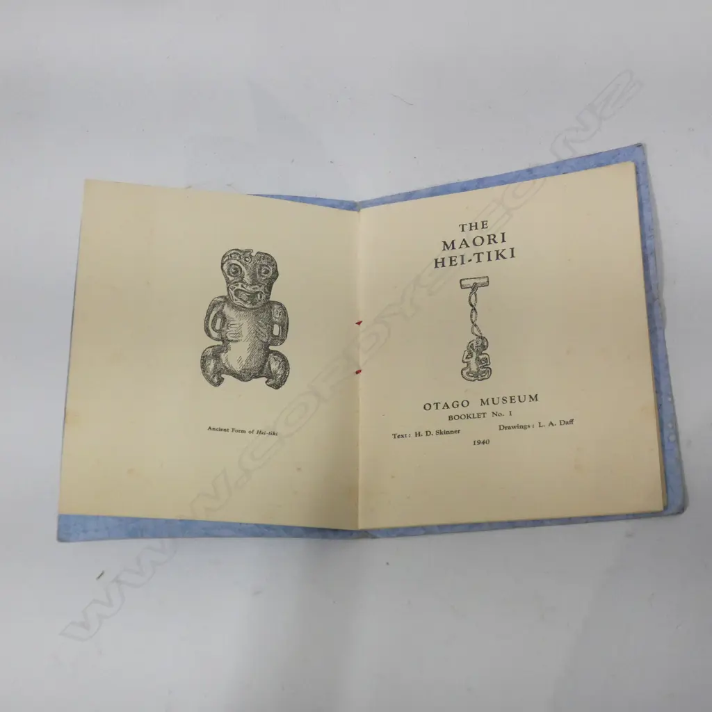 1940 BOOKLET 'THE MAORI HEI-TIKI' OTAGO MUSEUM PUBLICATION. BY SKINNER & DUFF Image 1++