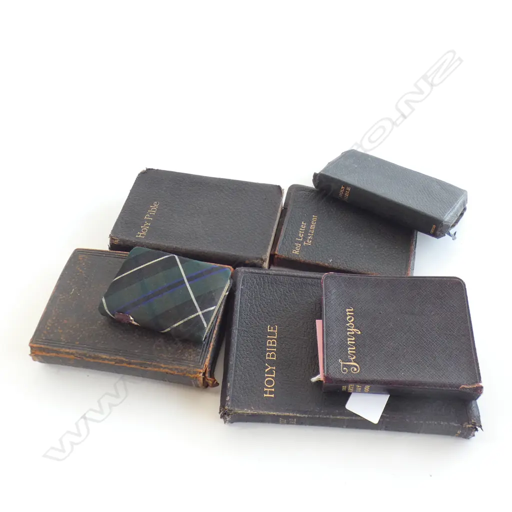 7 OLD LEATHER BOUND BOOKS HOLY BIBLES ETC L 180 MM Image 1++
