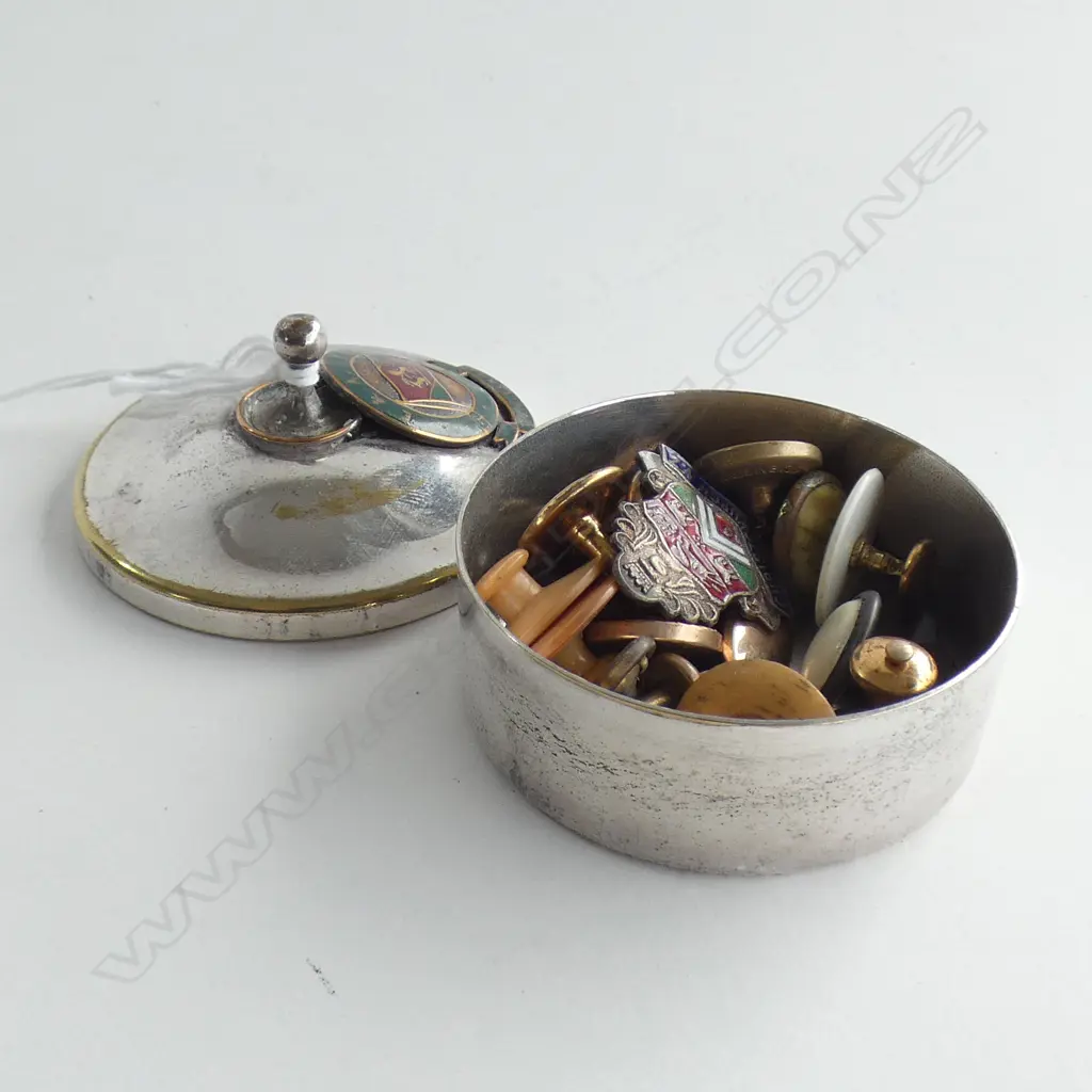 SILVER PLATE SHIPPING STUD BOX WITH CONTENTS Image 1++