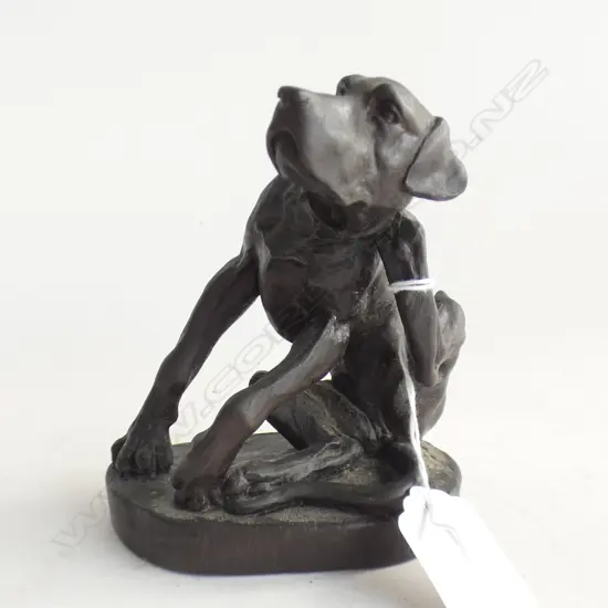 RESIN BLACK HOUND DOG SCRATCHING H. 115MM