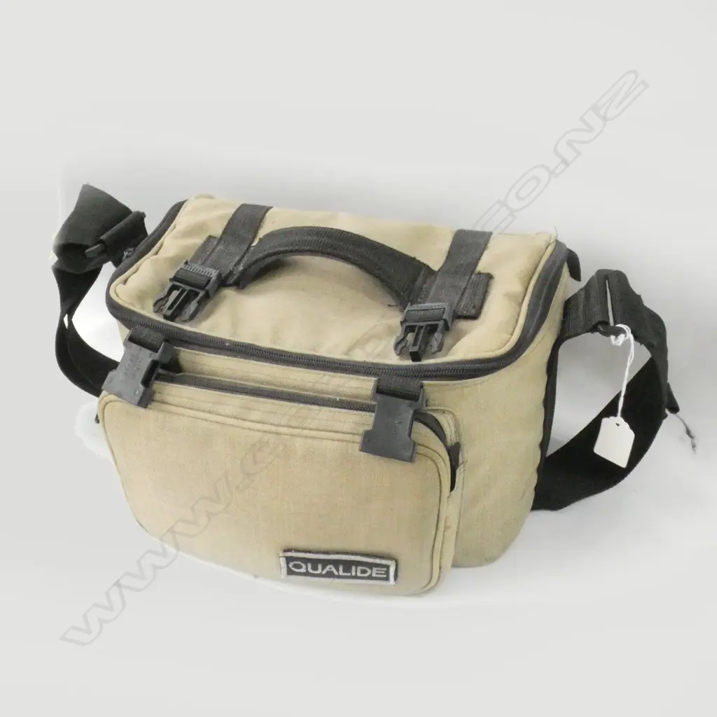VINTAGE NIKON FM CAMERA; 35MM LENS, TAKINA AUTO FOCUS, FLASH, LIGHT METER BAG & FILM Image 1++