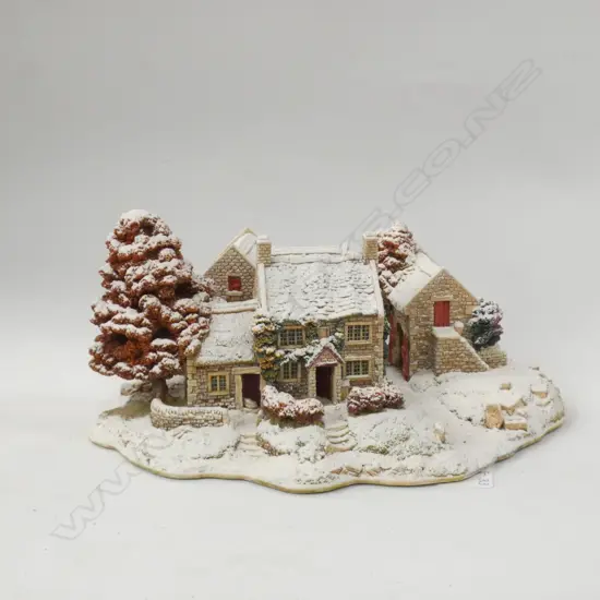 LG LILLIPUT LANE 'FIRST SNOW AT BLUEBELL' LTD ED 2035 WITH ORIGINAL BOX & CERTIFICATE