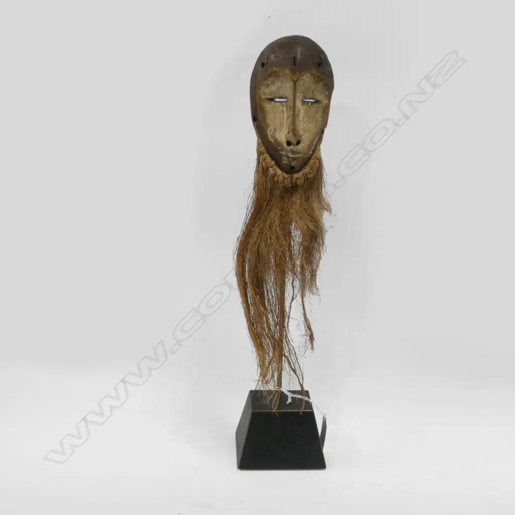 MINIATURE AFRICAN WOOD & FIBRE MASK ON STAND H.410mm total Image 1++