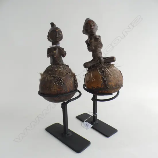 2 KUBA / WEST AFRICAN FERTILITY GOURDS ON STANDS H.350mm