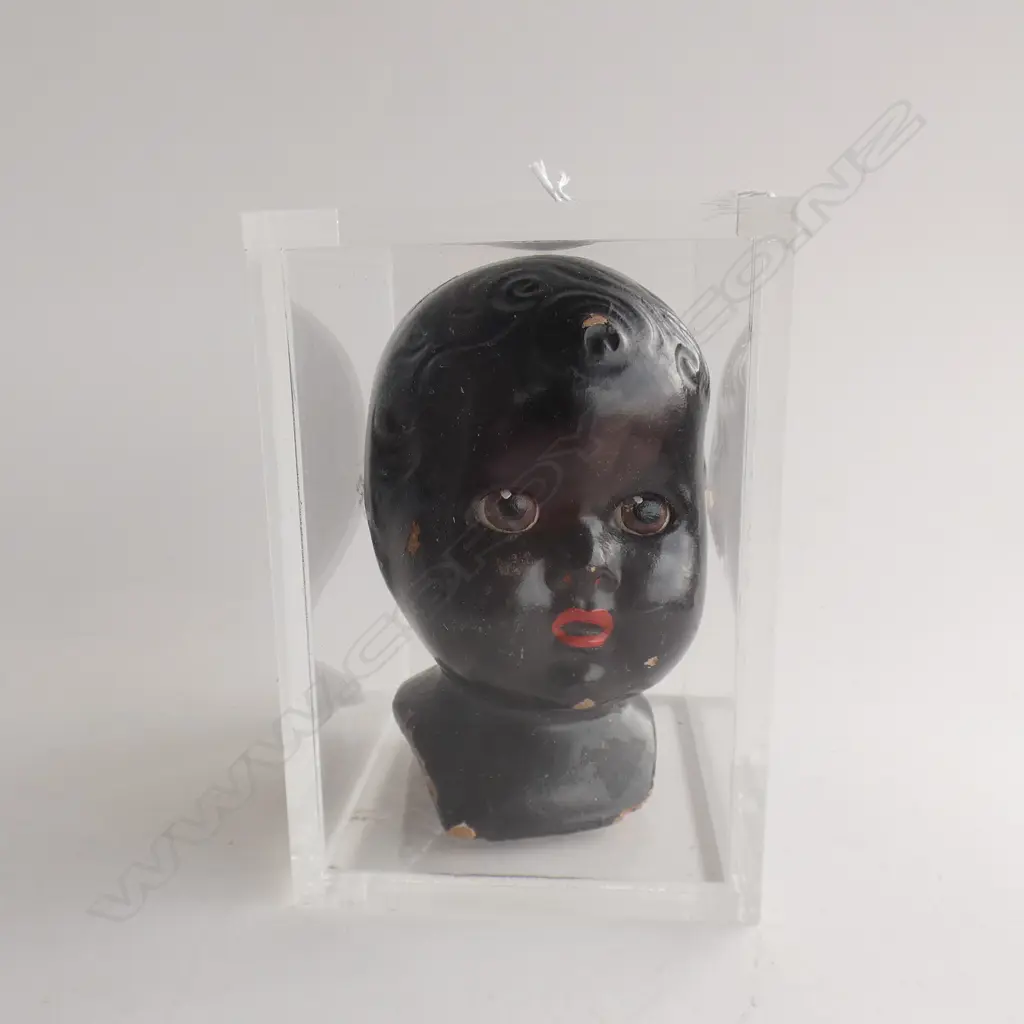 OLD  GIRL DOLLS HEAD- MOVING EYES - ENCLOSED IN PERSPEX BOX  90 X 130MM Image 1++