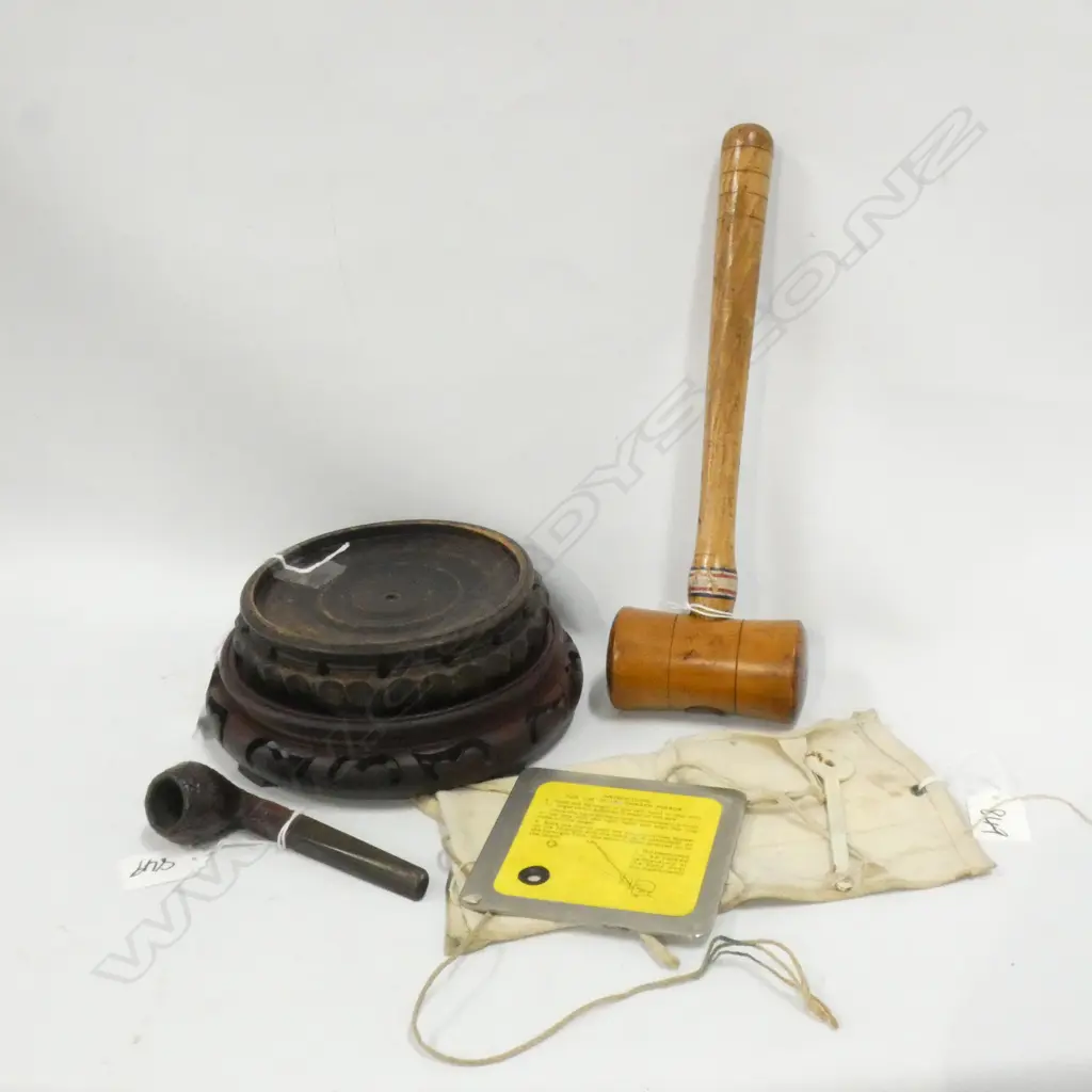 GAVEL, PIPE, HELIOGRAPH MIRROR WITH POUCH & 2 TURNED WOODEN STANDS  Image 1++