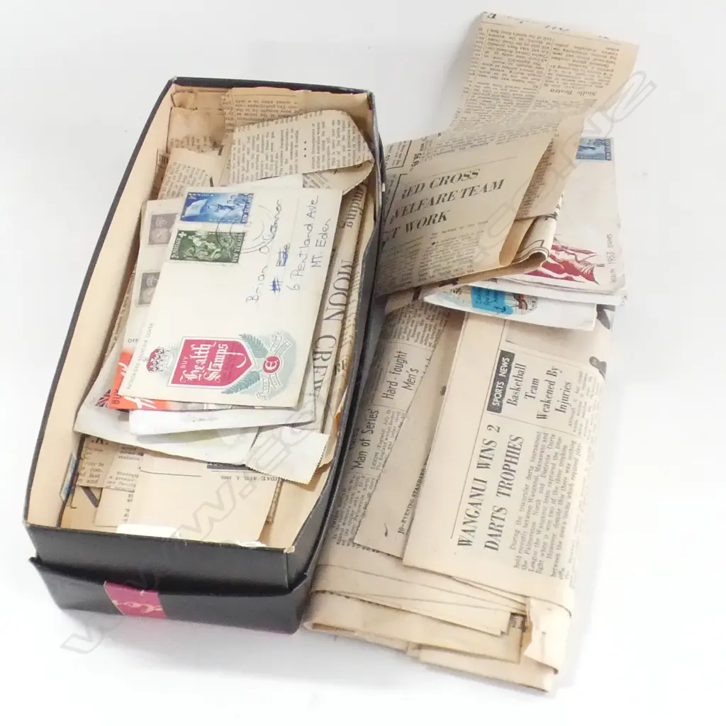 BOX OLD NEWSPAPER CUTTINGS & REPORTS INCL 1969 MOON LANDING ETC Image 1++