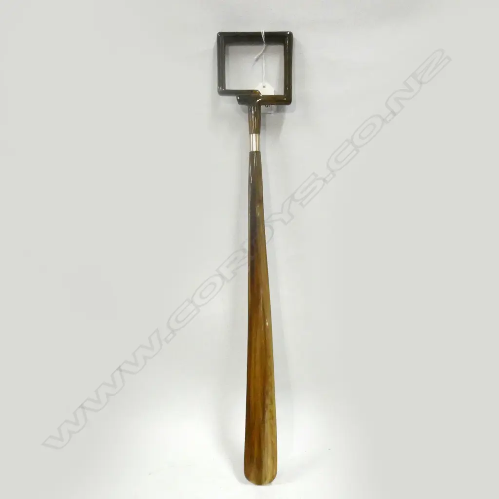 FABULOUS OLD LONG HANDLED SHOE HORN L 545MM Image 1++