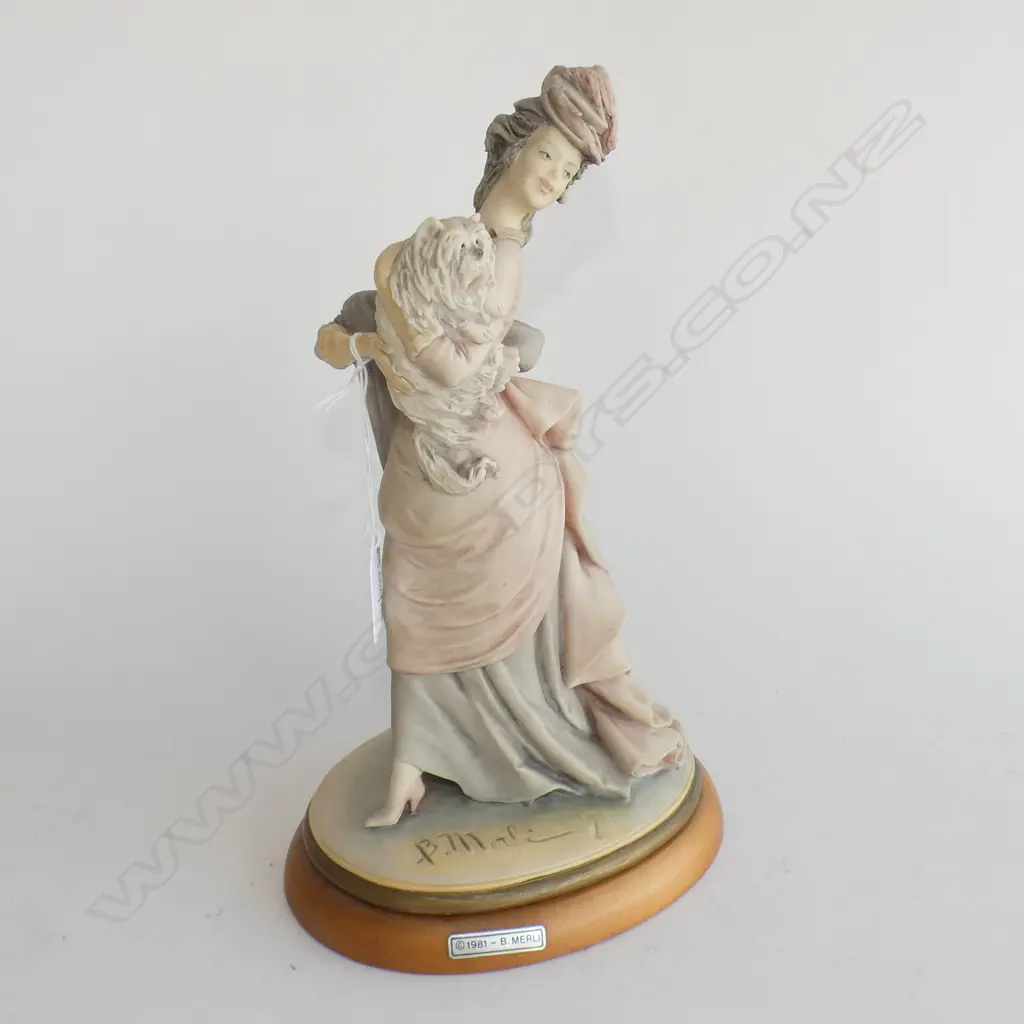 B. MERLI RESIN FIGURE; LADY w. DOG H.300mm Image 1++