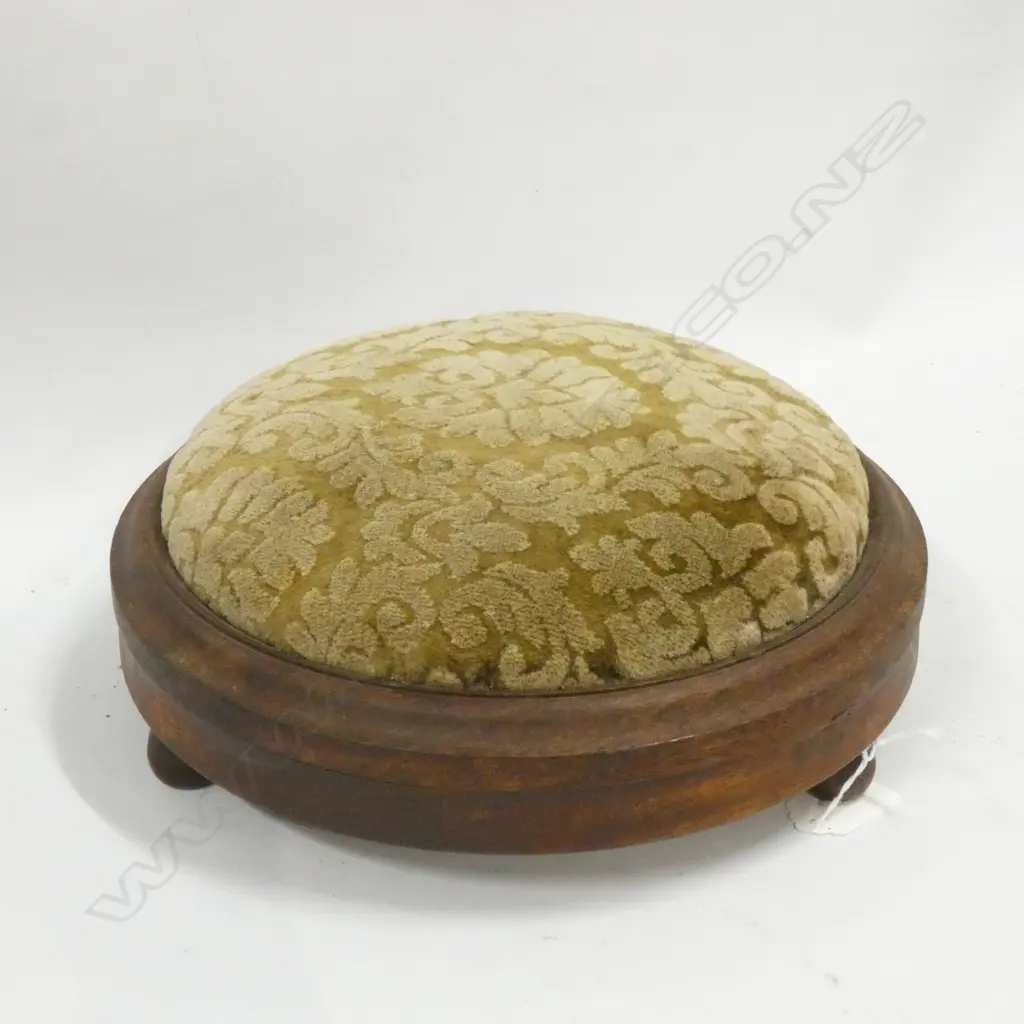 WOODEN FOOT STOOL WITH FLOCKED CUSHION DIA 260MM Image 1++