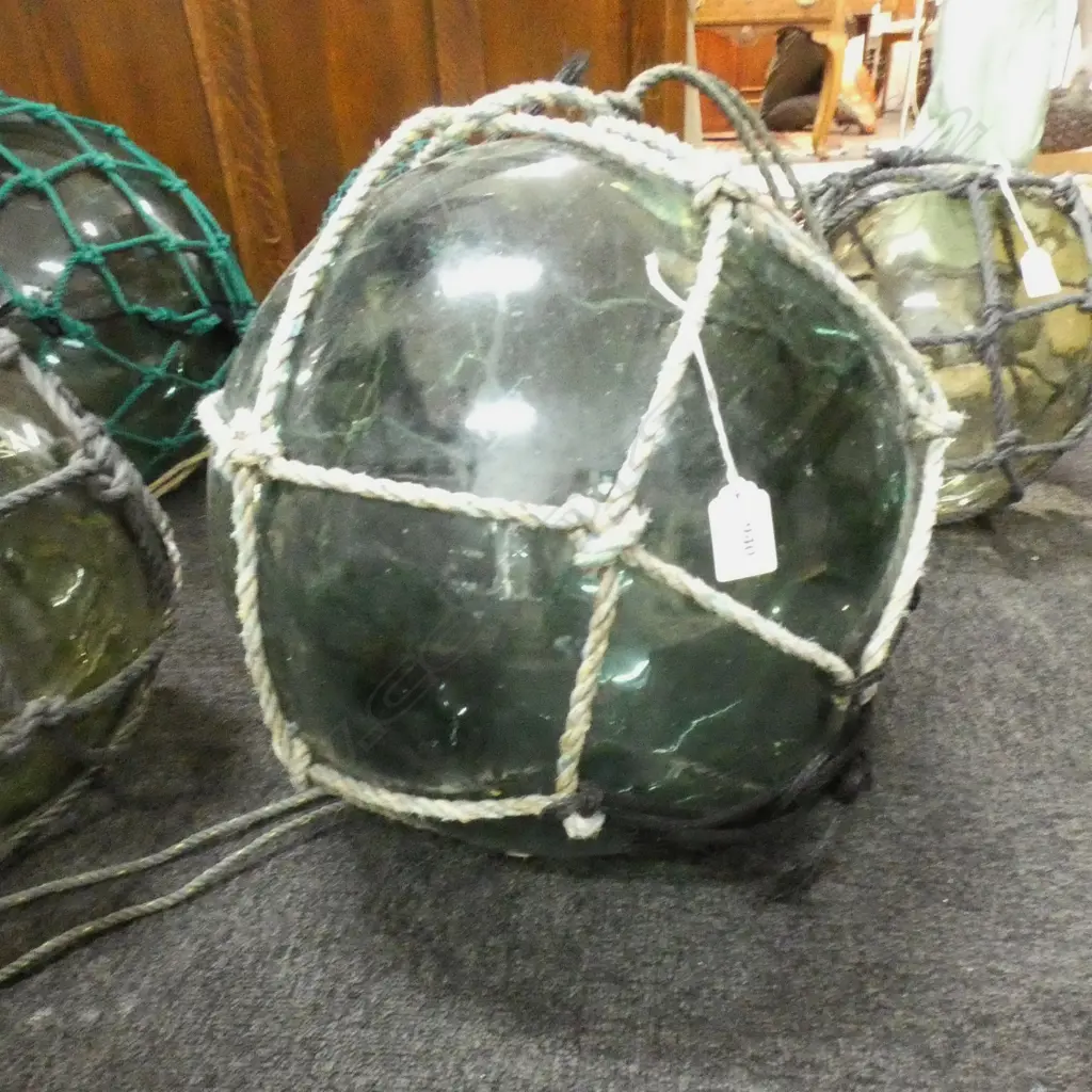 OLD GREEN GLASS FISHING FLOAT w. NETTING Dia.380mm Image 1++