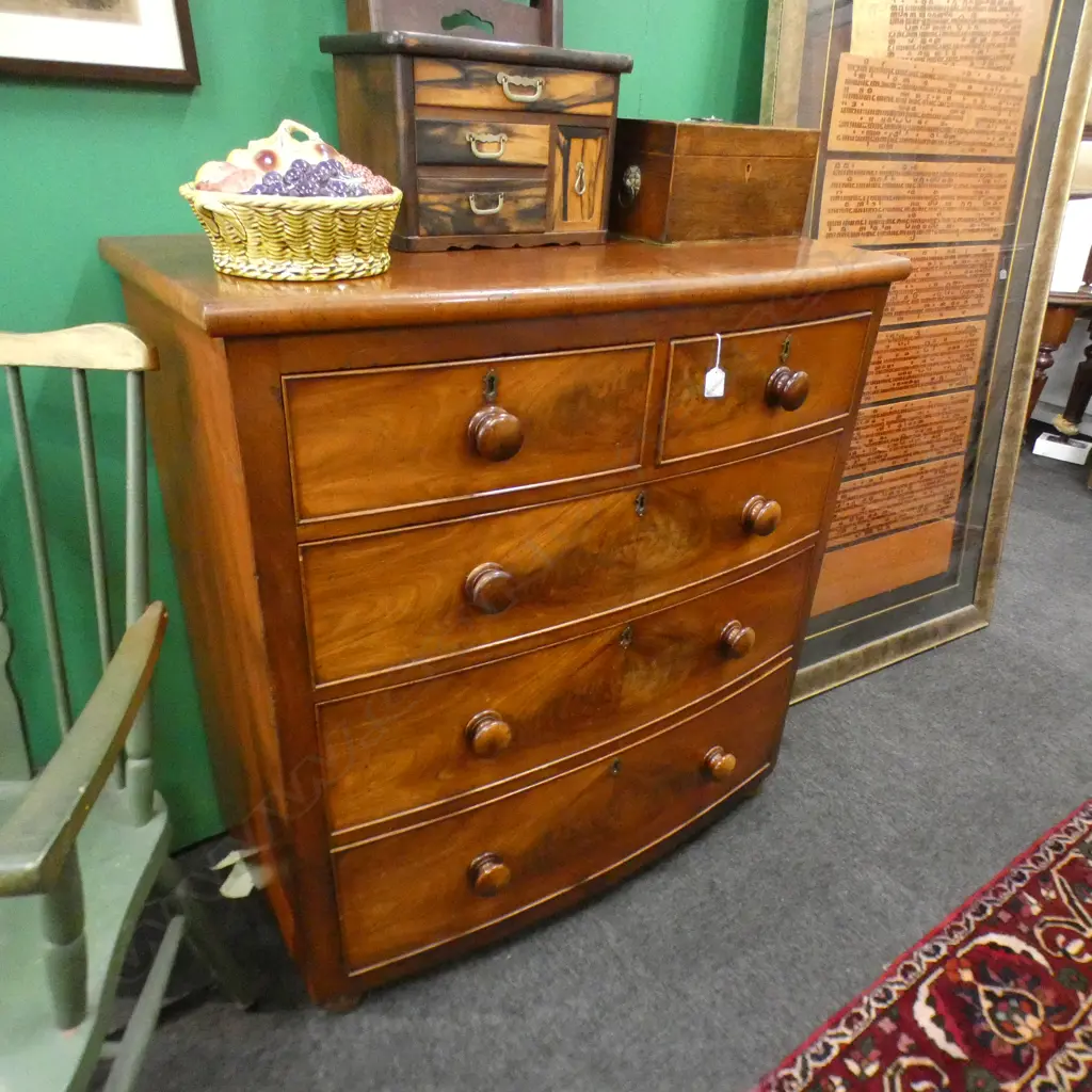 VICTORIAN MAHOGANY BOWFRONT CHEST 1015x510x1050mm Image 1++