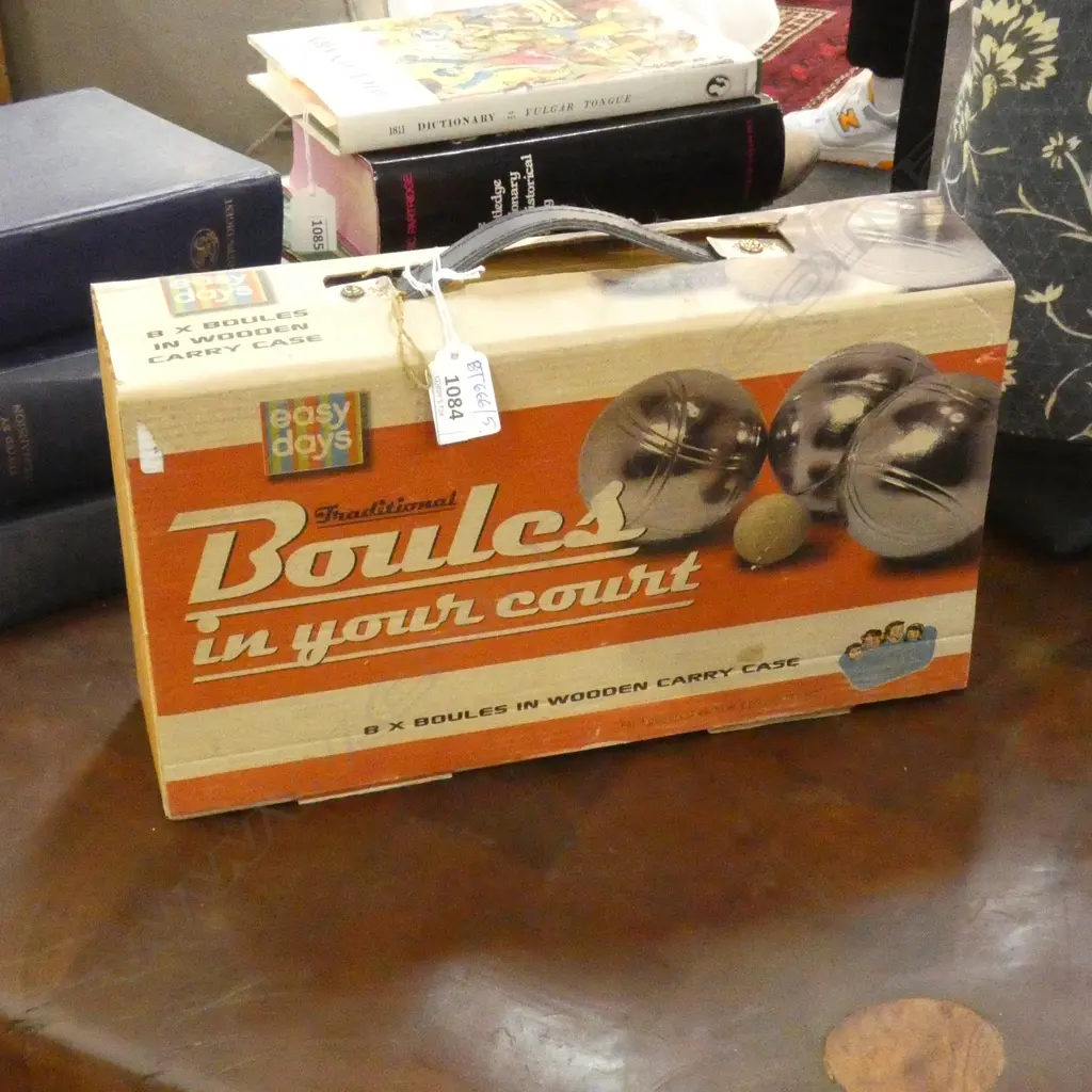 CASED BOULES SET Image 1++
