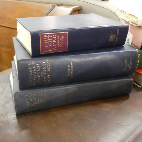 COLLECTION DICTIONARYS ; - VULGAR TONGUE; TINTIN ILLUSTRATED; ETC 