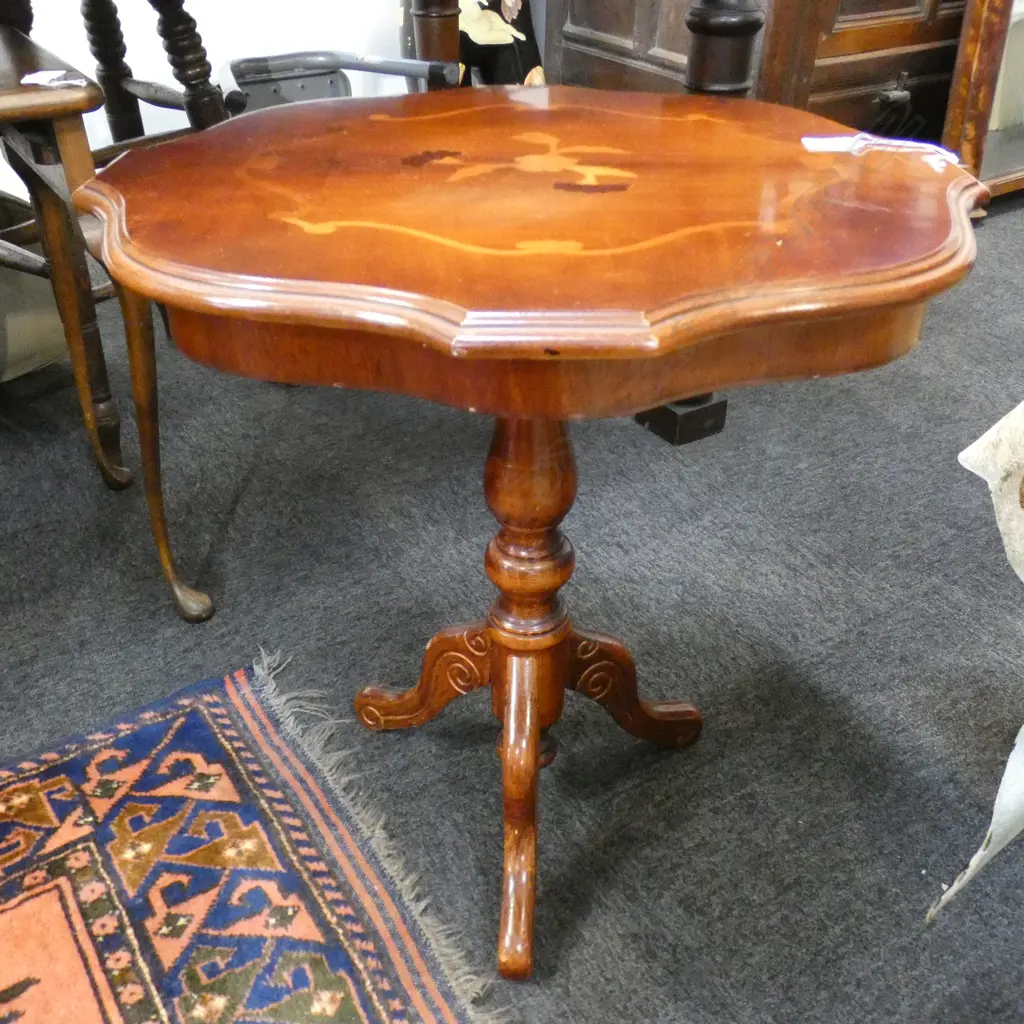 MAHOGANY INLAID OCTAGONAL PEDESTAL TABLE - DIA 530MM Image 1++