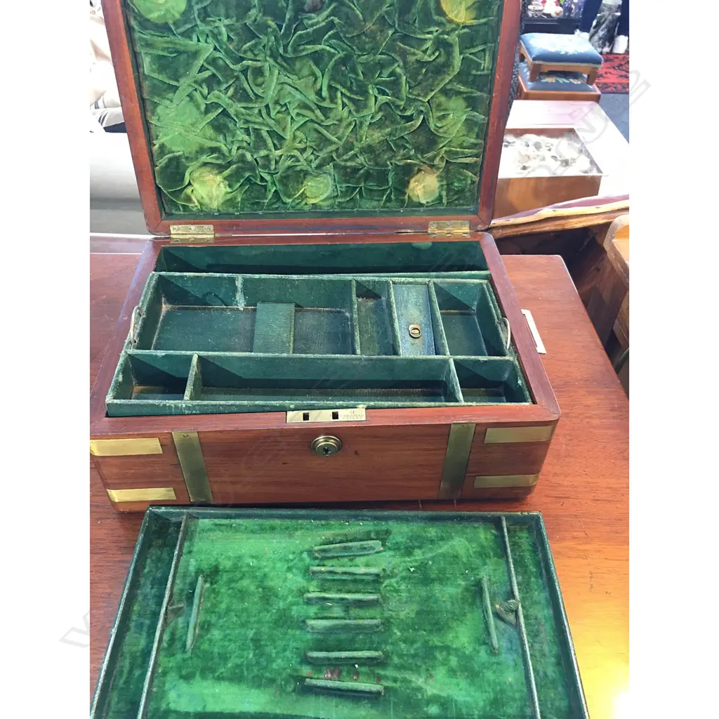 WOODEN VICTORIAN VANITY DRESSING CASE, w. EP POTS, PERFUME BOTTLES, LIFT OUT TRAY, W.310mm Image 1++