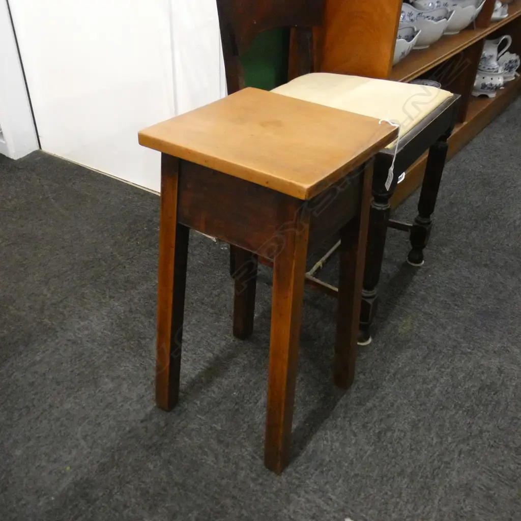KAURI STOOL H.560mm Image 1++