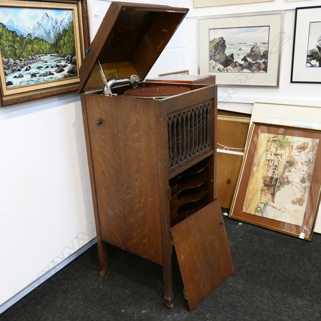 'SONORA' OAK GRAMOPHONE...  (ex Highwic House. The vendor is the great great grandson of the first owner of Highwic). Image 1++