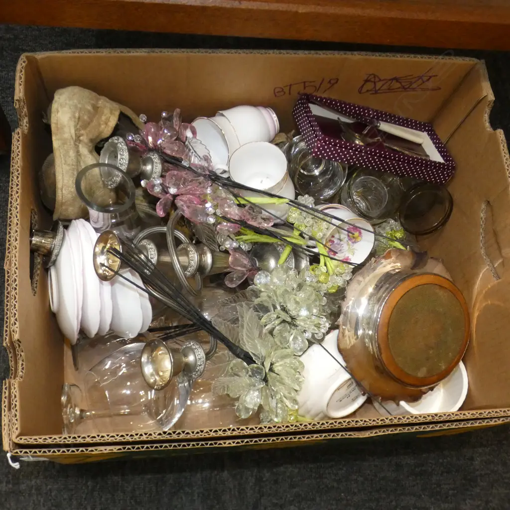 BOX LOT ASST. CRYSTAL ETC Image 1++