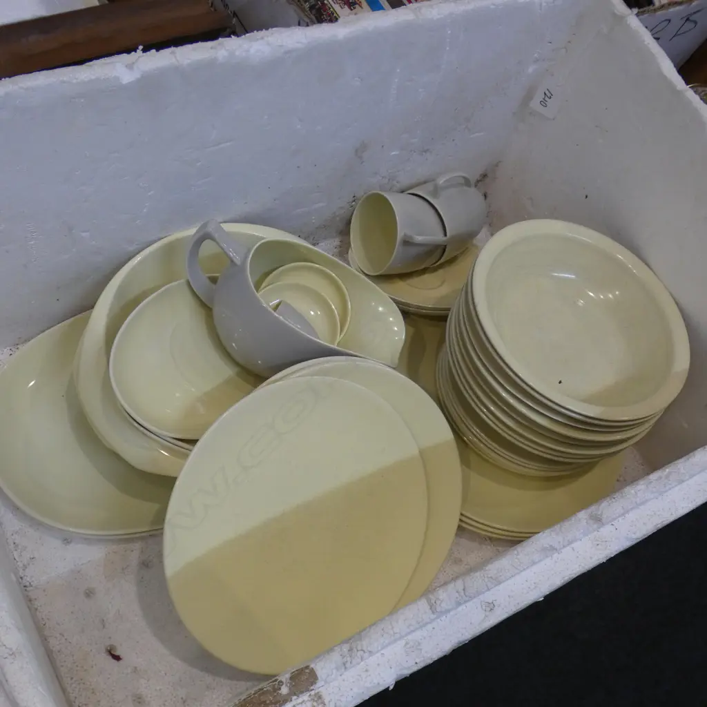 RETRO BRANKSOME GREY & LEMON TWINTONE PART DINNER SET Image 1++