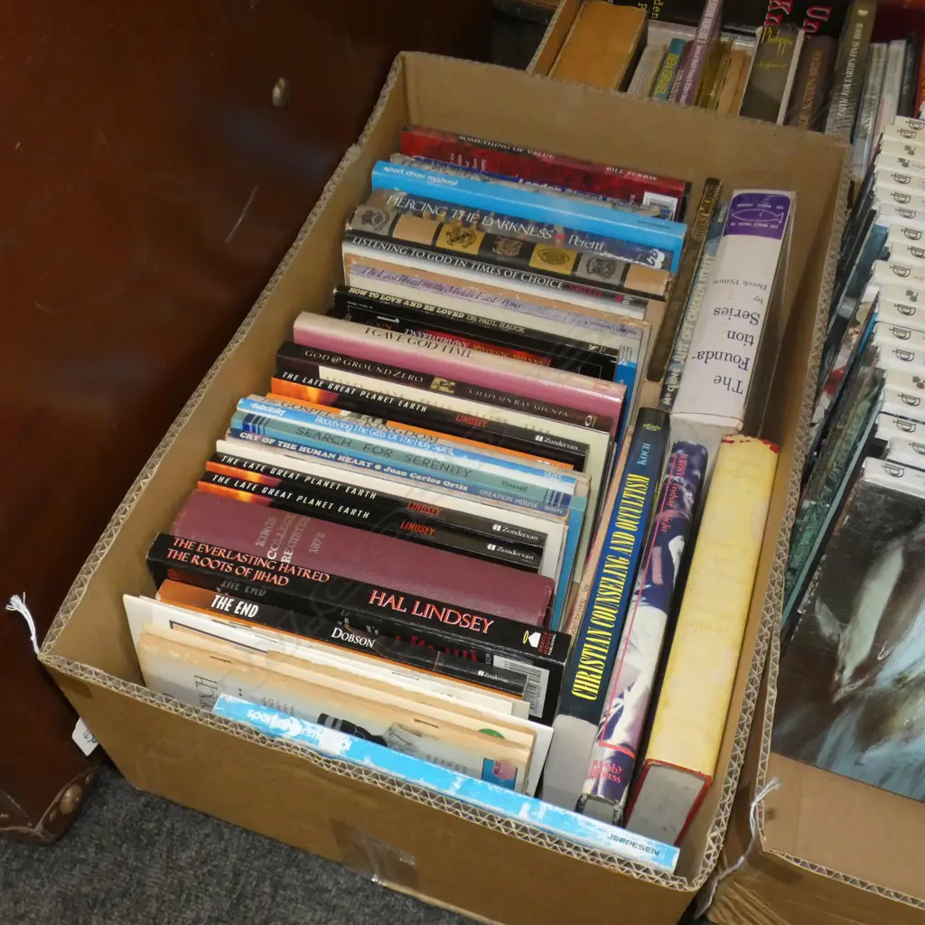BOX LOT BOOKS EX HIGHWICK Image 1++