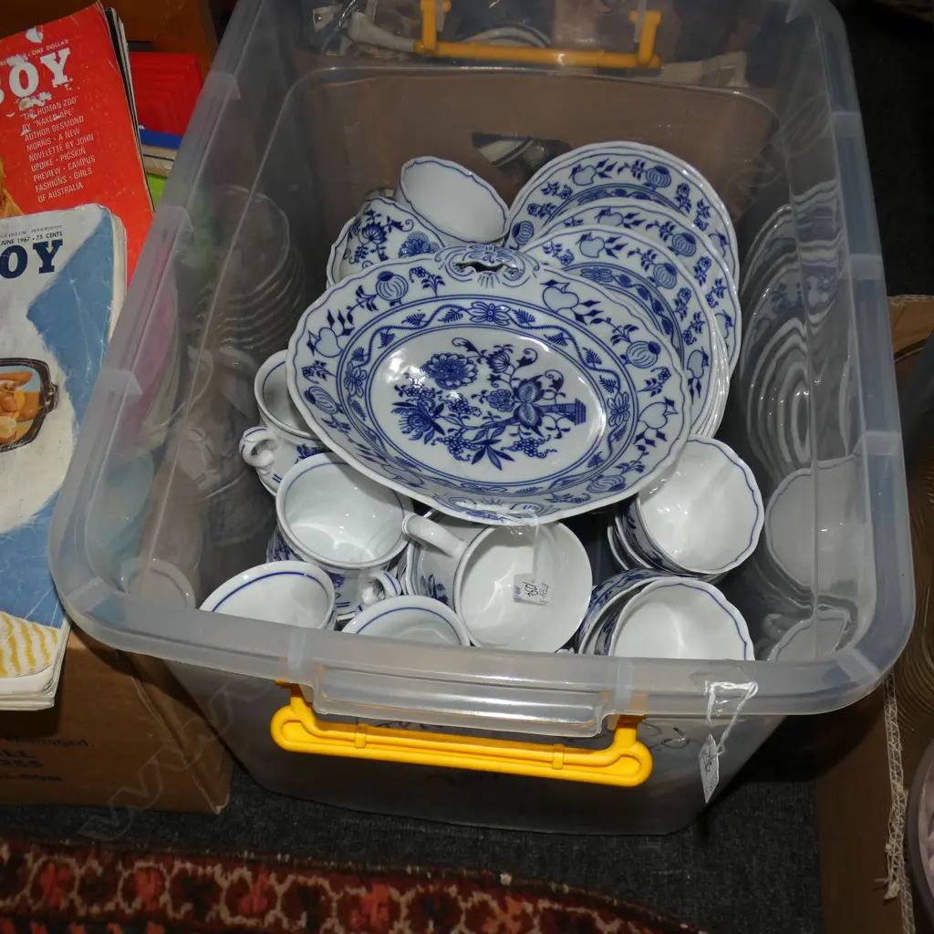 CZECH ZWIEBELMUSTER BLUE ONION TEA SET INCL CAKE PLATE, MUGS, COUPE CUPS, PLATES, TEA CUPS / JUG ETC.. APPROX 48 PCS Image 1++