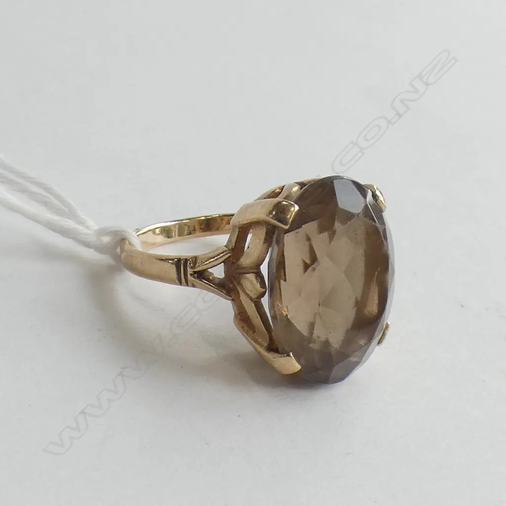 9CT Y SMOKEY QUARTZ  RING SIZE O   6.6 GMS Image 1++