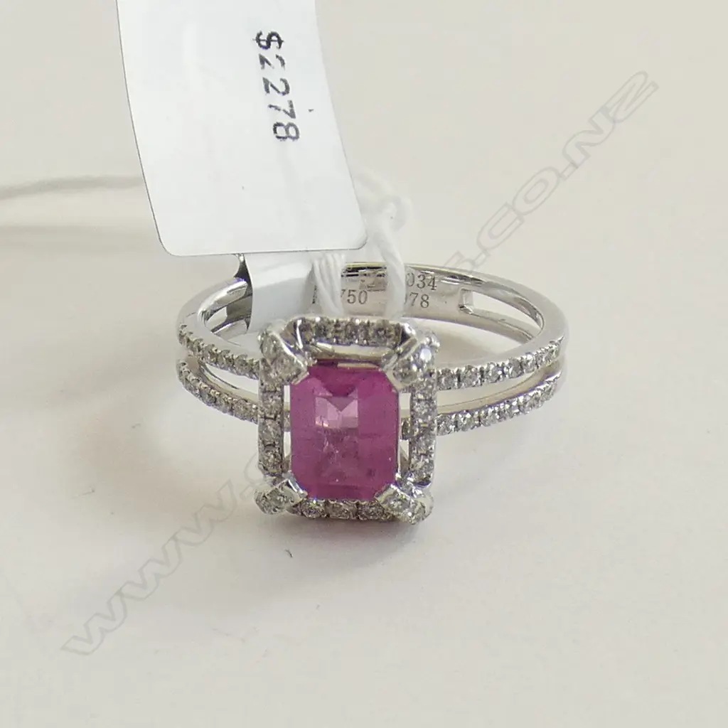 18CT WHITE GOLD PINK TOURMALINE AND DIAMOND RING Image 1++