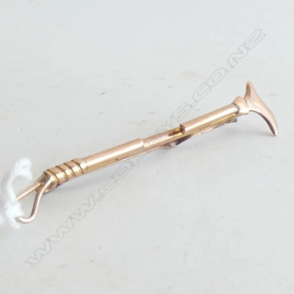 C1900 9ct ROSE GOLD TIE CLIP RIDING CROP 2.9gms Image 1++
