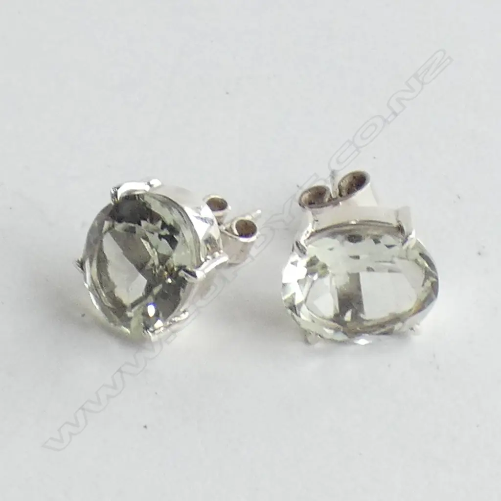 PR STG & GREEN AMETHYST STUD EARRINGS Image 1++