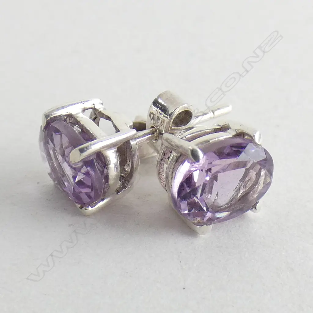 PR STG & PURPLE AMETHYST STUD EARRINGS Image 1++