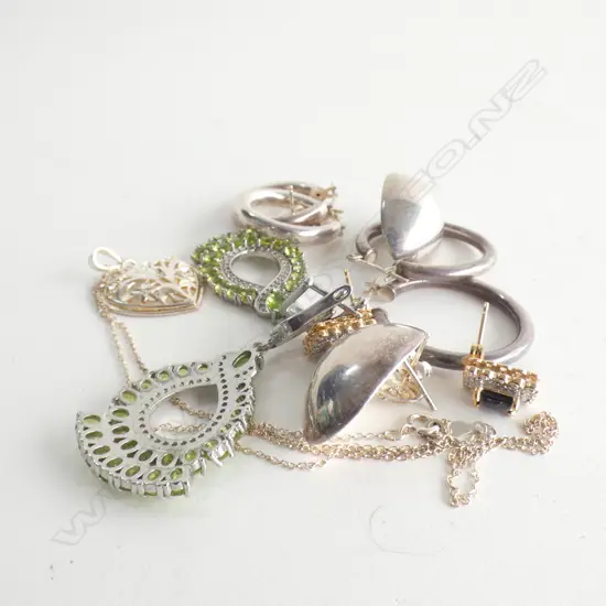 6 PRS STG EARRINGS + PENDANT NECKLACE 36 GRAMS