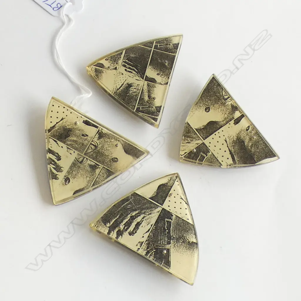 (P) 4 CONTEMPORARY SILVER AND RESIN BROOCHES BY JEWELLER KIM BRICE Image 1++
