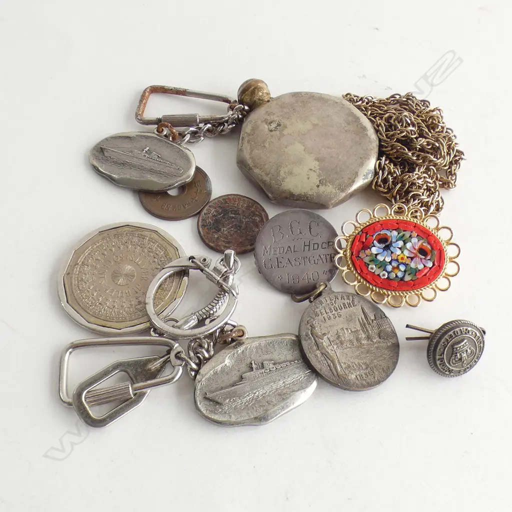 BAG VINTAGE KEY RINGS; COINS, BADGES ETC. + CHAIN & MOSAIC BROOCH Image 1++