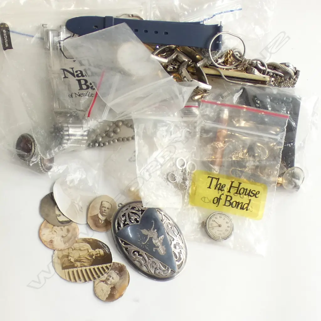 BOX ASST OLD JEWELLERY SILVER. CUFF LINKS. WATCHES ETC Image 1++