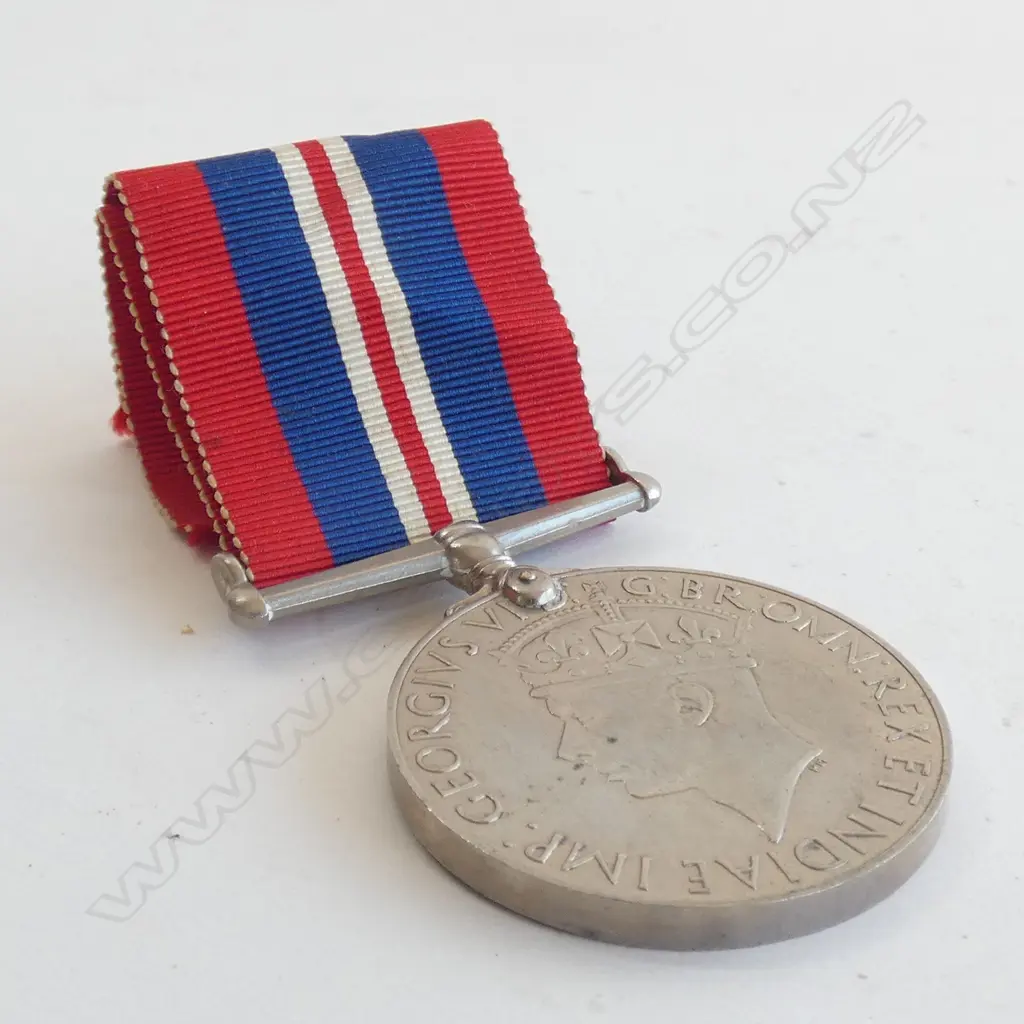 1939-45 WAR MEDAL Image 1++