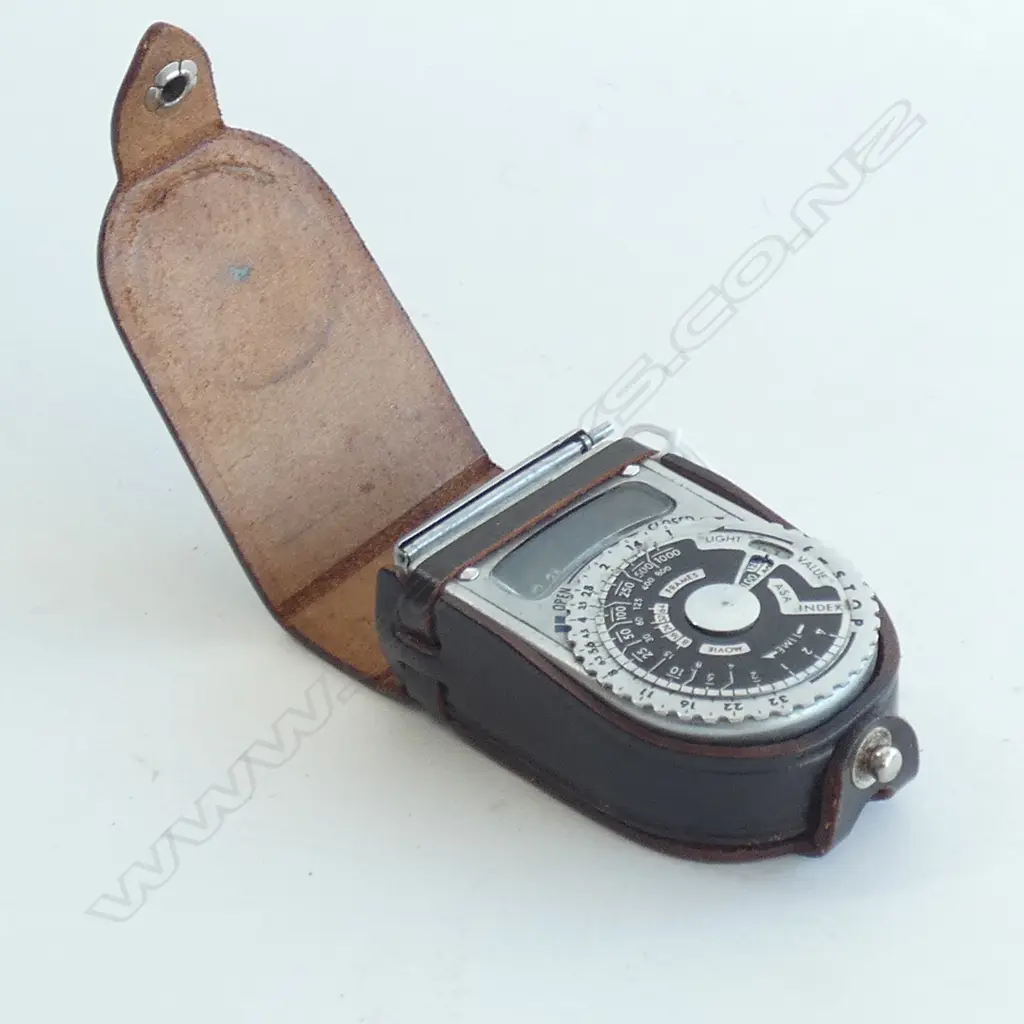 SEKONIC LEADER L-VI PHOTOGRAPHIC EXPOSURE METER in LEATHER CASE, w INTRUCTION MANUAL  Image 1++