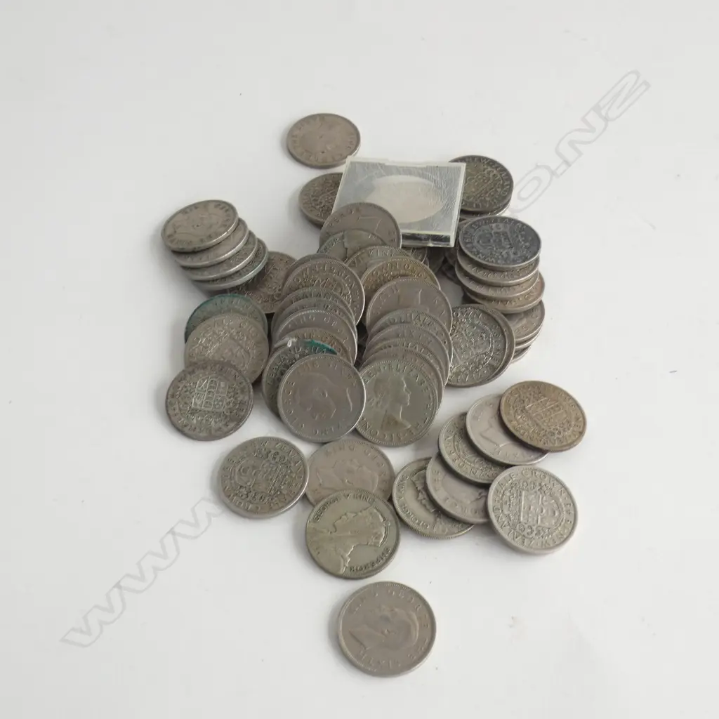 BAG NZ HALF CROWNS 880 GRAMS Image 1++