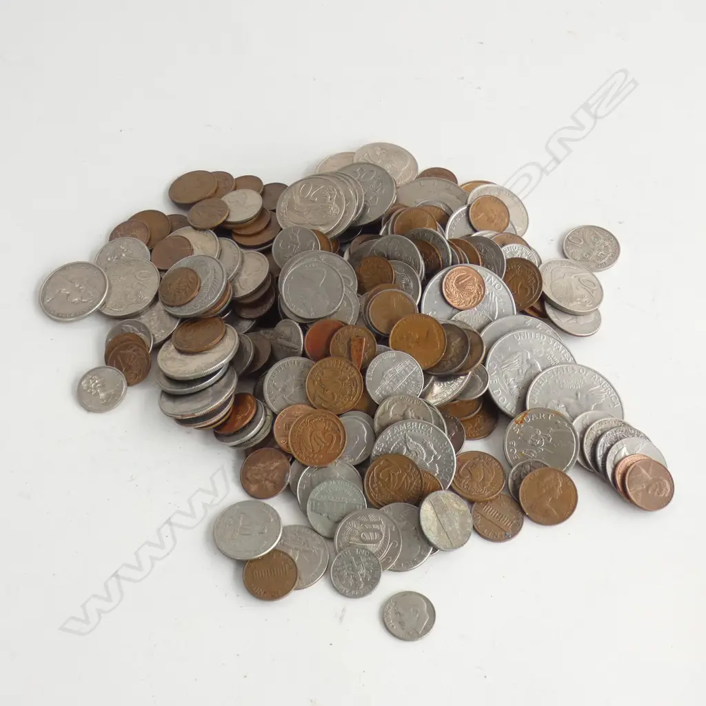 BAG ASST. COINS; NZ / USA 1.4 KG Image 1++