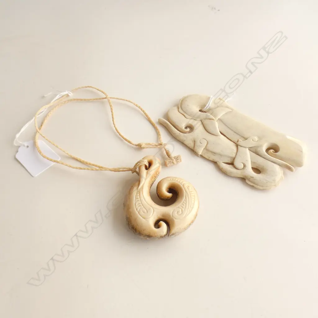FINE BONE CARVING OF 2 WHALES115 x 65mm  & BONE HEI MATAU  Image 1++