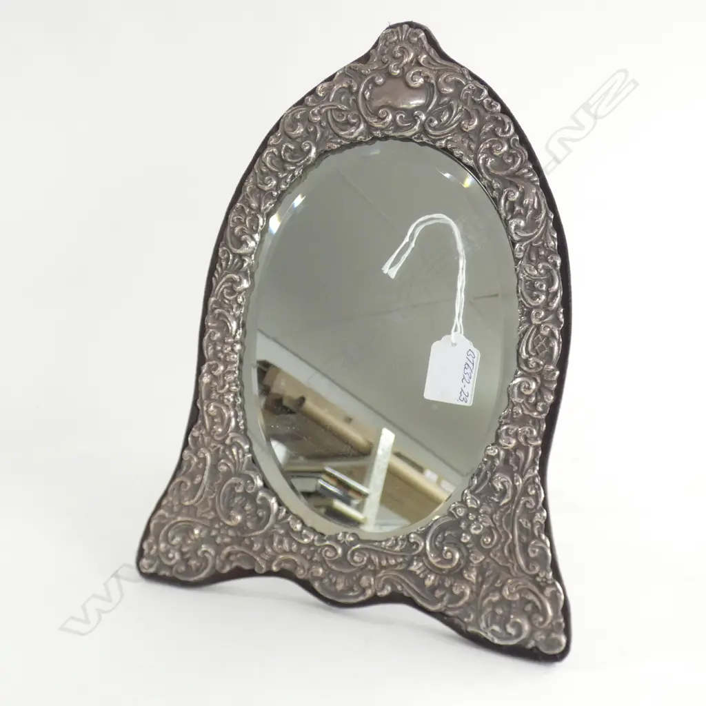 LGE EMBOSSED SILVER FRAMED OVAL MIRROR STRUT BACK H.325mm Image 1++