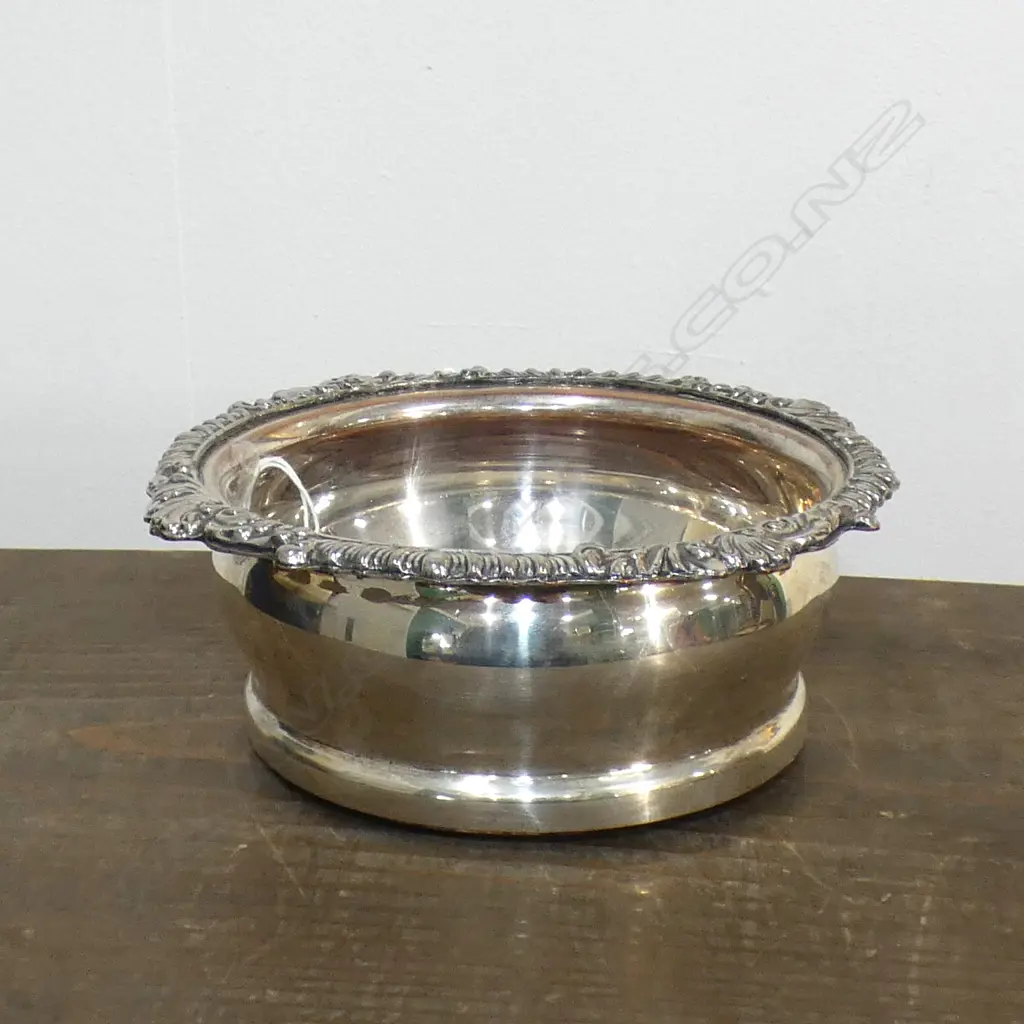 QUALITY OLD SILVER ON COPPER WINE COASTER TURNED WOODEN BASE Image 1++